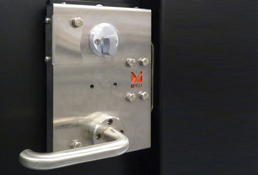 Single point locking system certified to LPS1175 SR4.